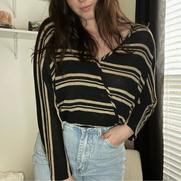 Sadie & Sage | Stipe Sweater - Picture 2 of 5